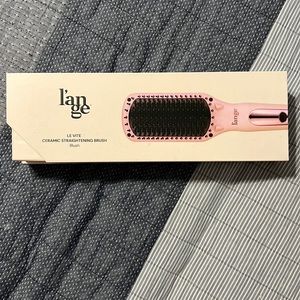 L’ange Le Vite ceramic straightening brush